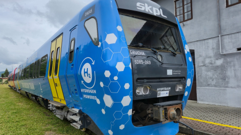 A Latvianmade technology that lets passenger trains run on hydrogen
