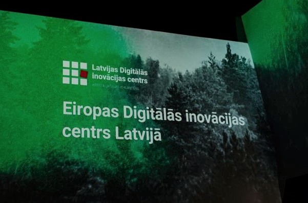Parakstīts saprašanās memorands par Eiropas Digitālās inovācijas centra European Digital Innovation Hub ieviešanu Latvijā